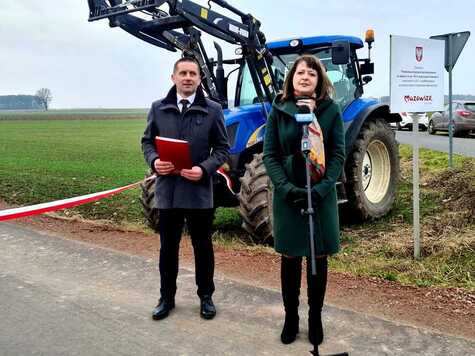 marszałek Orzełowska przemawia w trakcie otwarcia drogi