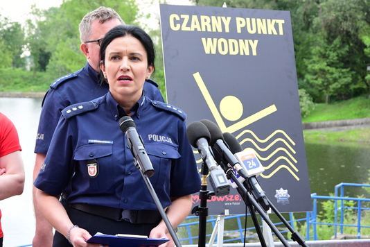 W konferencji wzięła udział komisarz Justyna Stanik–Rybak z Wydziału Prewencji Komendy Wojewódzkiej Policji z siedzibą w Radomiu