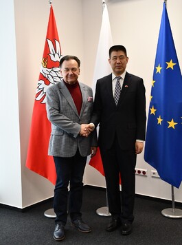 Marszałek Struzik z ambasadorem Chin 