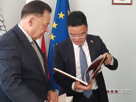 Marszałek Struzik i prezydent miasta Ningbo