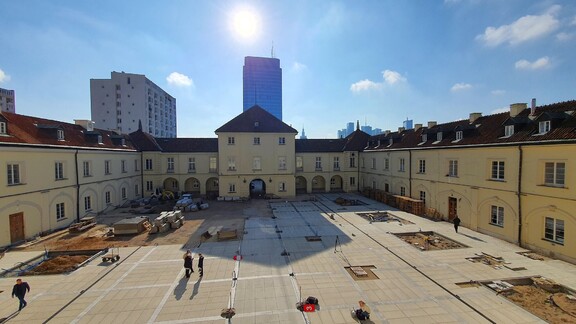 dziedziniec muzeum