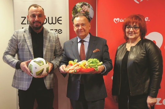 Renata Bienias z Wojewódzkiego Szpitala Zespolonego w Płocku, marszałek Adam Struzik (klub PSL), Tomasz Kominek, dyrektor delegatury UMWM w Płocku.