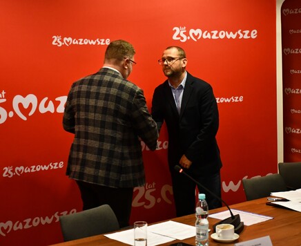 Robert Sitnik odbiera akt powołania do WRDS