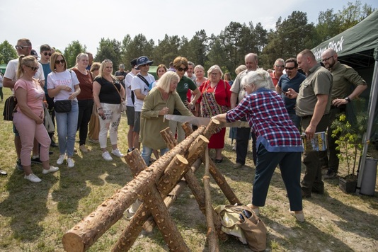 Gotowanie na leśnej polanie - wiejskie konkursy