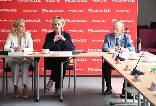 Wioletta Krzyżanowska, pani Urszula Woźniak oraz pan Jerzy Smoliński podczas obrad Zespołu roboczego ds. oświaty