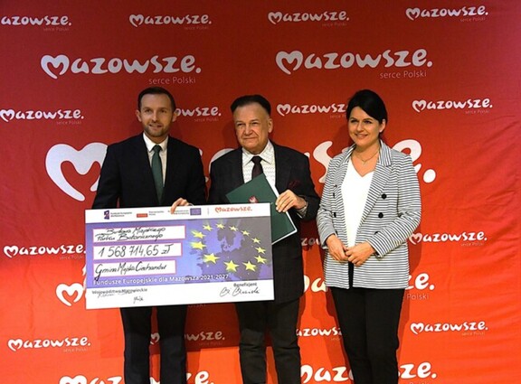 Umowę podpisali marszałek Adam Struzik i prezydent Ciechanowa Krzysztof Kosiński.