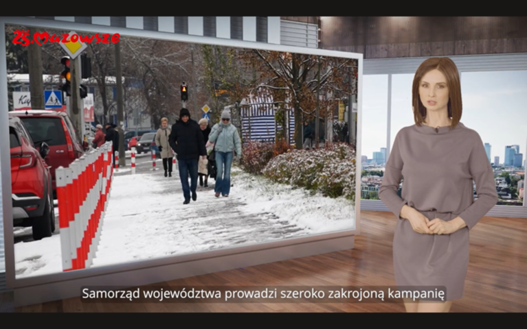 Kadr z programu. Prezenterka opowiada o działaniach samorządu