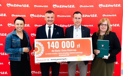 Wicemarszałek Rafał Rajkowski z beneficjentami