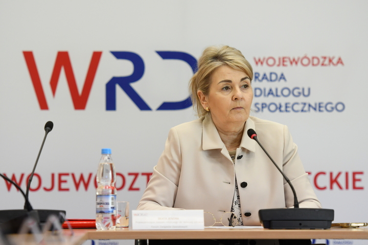 Beata Jendra przewodniczy obradom Zespołu roboczego ds. ochrony zdrowia