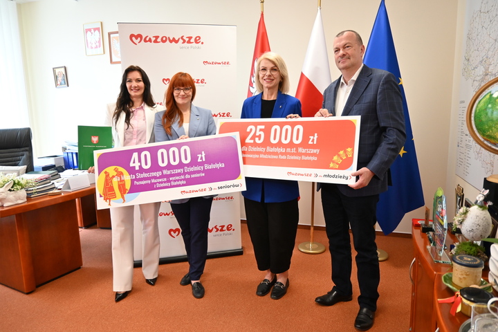 Anna Brzezińska, członkini zarządu województwa mazowieckiego, Anna Majchrzak, burmistrzyni Białołęki, Anna Myślińska – zastępczyni burmistrzyni Białołęki, Wiesław Raboszuk, wicemarszałek.
